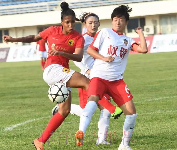 2018赛季女超联赛第七轮：【长春女足4-4大连女足】 长春精神踢不垮！